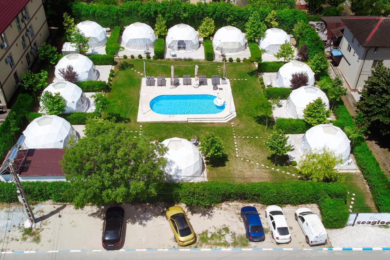 Отель Seagloo Glamping - Adults Only Костинешти Экстерьер фото