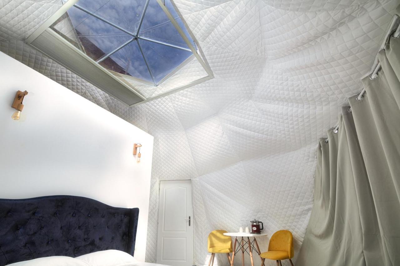 Отель Seagloo Glamping - Adults Only Костинешти Экстерьер фото