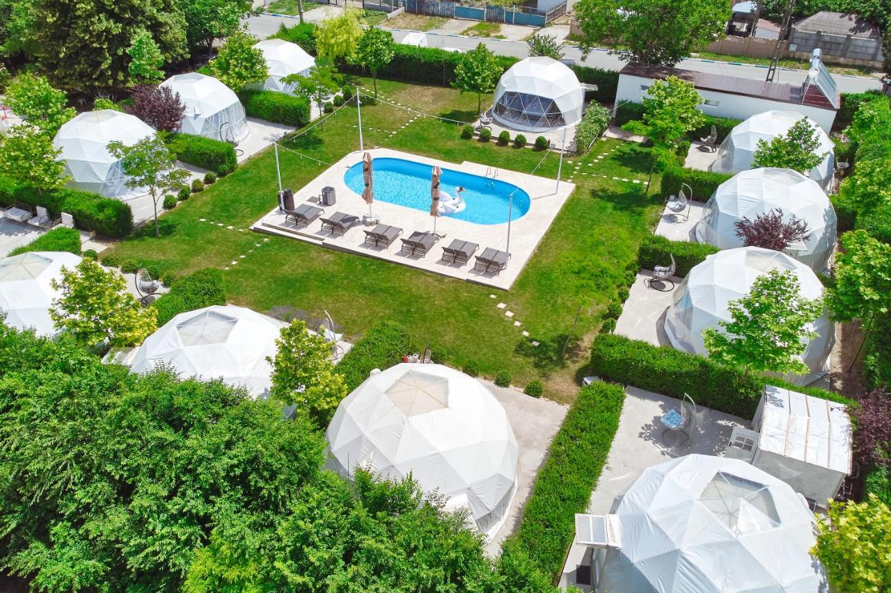 Отель Seagloo Glamping - Adults Only Костинешти Экстерьер фото