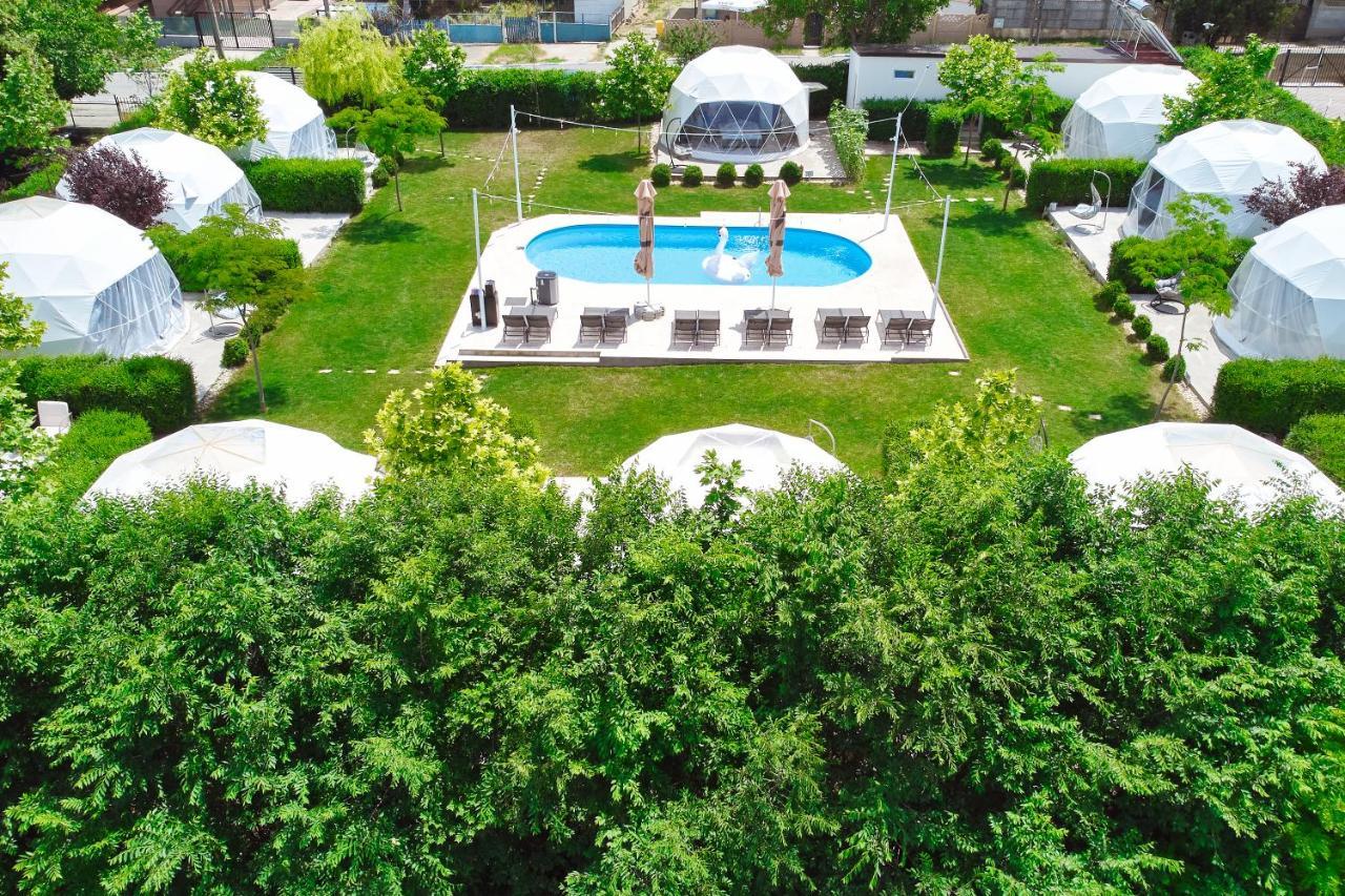 Отель Seagloo Glamping - Adults Only Костинешти Экстерьер фото